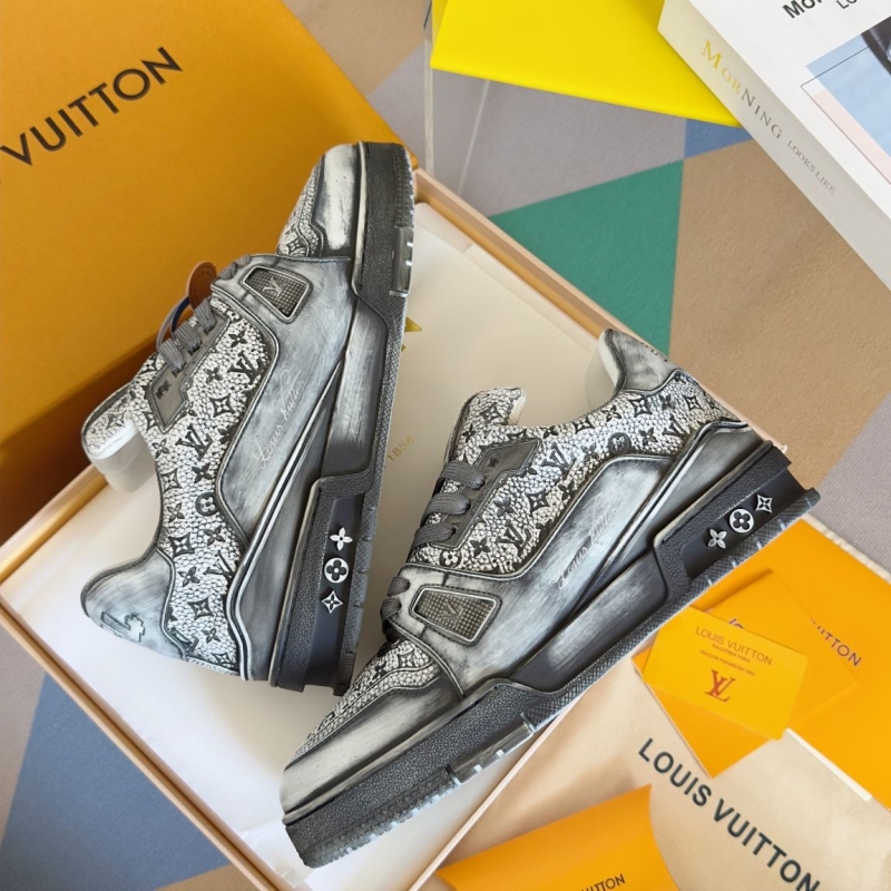 Louis Vuitton Sneakers